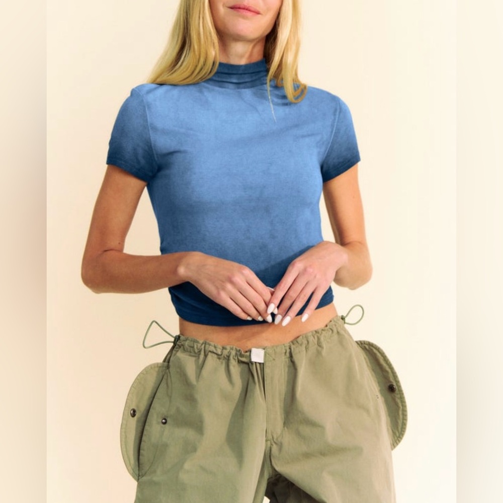 New Davi & Dani Tie Dye Gradient Mock Neck Short Sleeve in Ink Blue Sz Medium